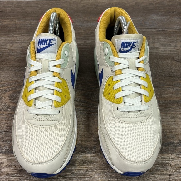 SOLD IN STORE Nike Air Max 90 Pistachio Frost (Women's) DA8726-100 Size 10 - Picture 2 of 10